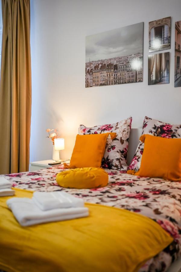 Ultracentral Golden Gatehouse 3 Bdrm Bucareste Exterior foto