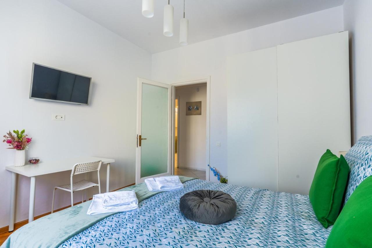Ultracentral Golden Gatehouse 3 Bdrm Bucareste Exterior foto