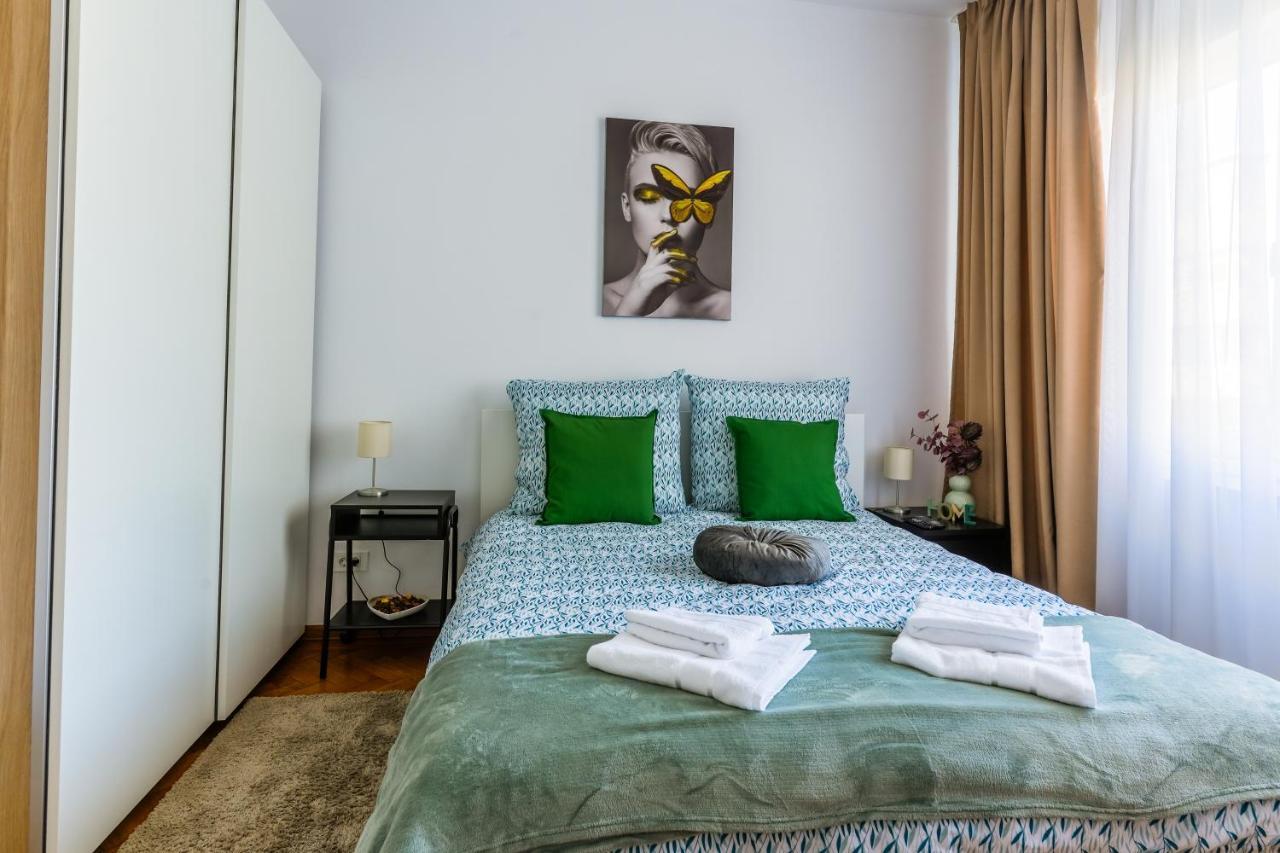 Ultracentral Golden Gatehouse 3 Bdrm Bucareste Exterior foto