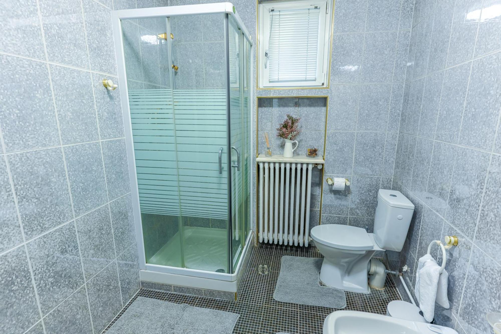 Ultracentral Golden Gatehouse 3 Bdrm Bucareste Exterior foto